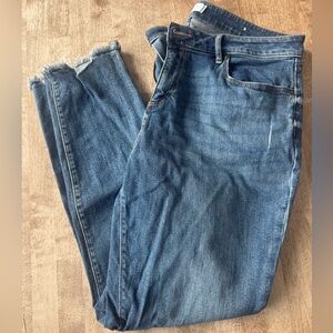 LOFT • Curvy Skinny Jeans